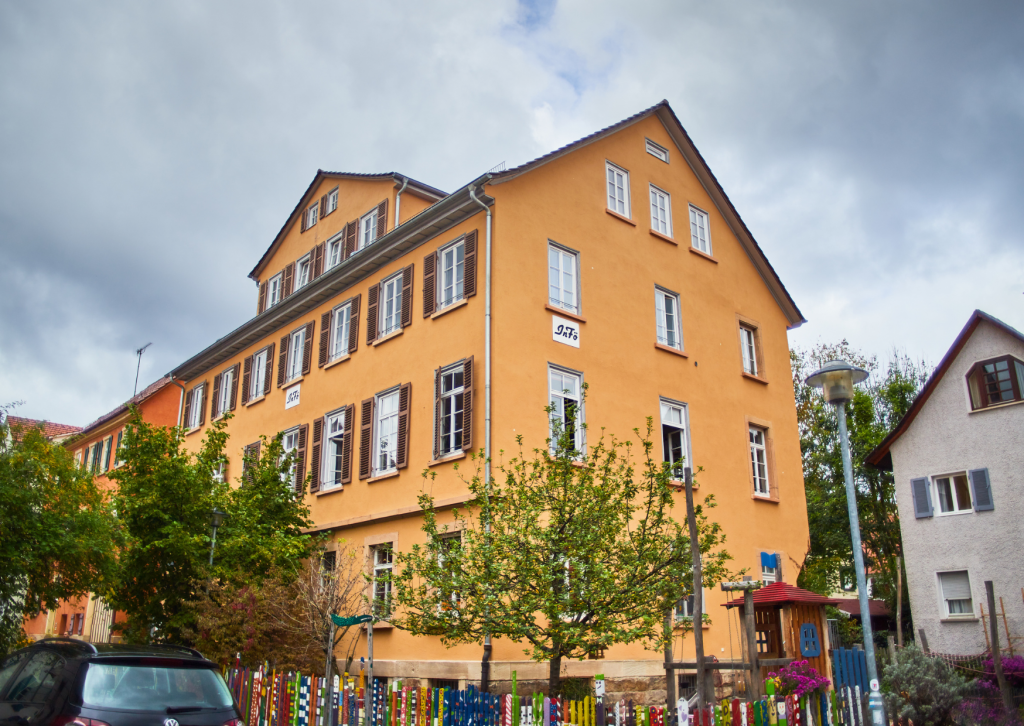 Gebäude von InFö e.V. in Tübingen – neue Deutschkurse starten im September und Oktober 2026.